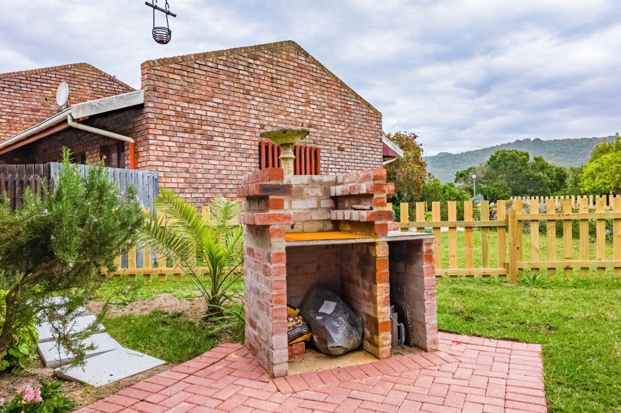 4 Bedroom Property for Sale in The Island Western Cape